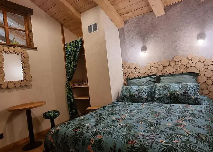 Le Grenier De Jules Et Marguerite * Liézey